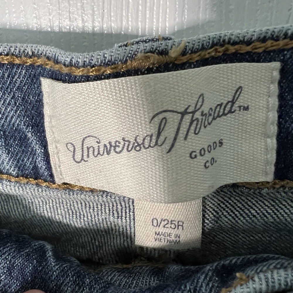 Universal Thread Women's Vintage Straight Jeans Medium Tint Denim Sz 0/25R - Picture 3 of 11